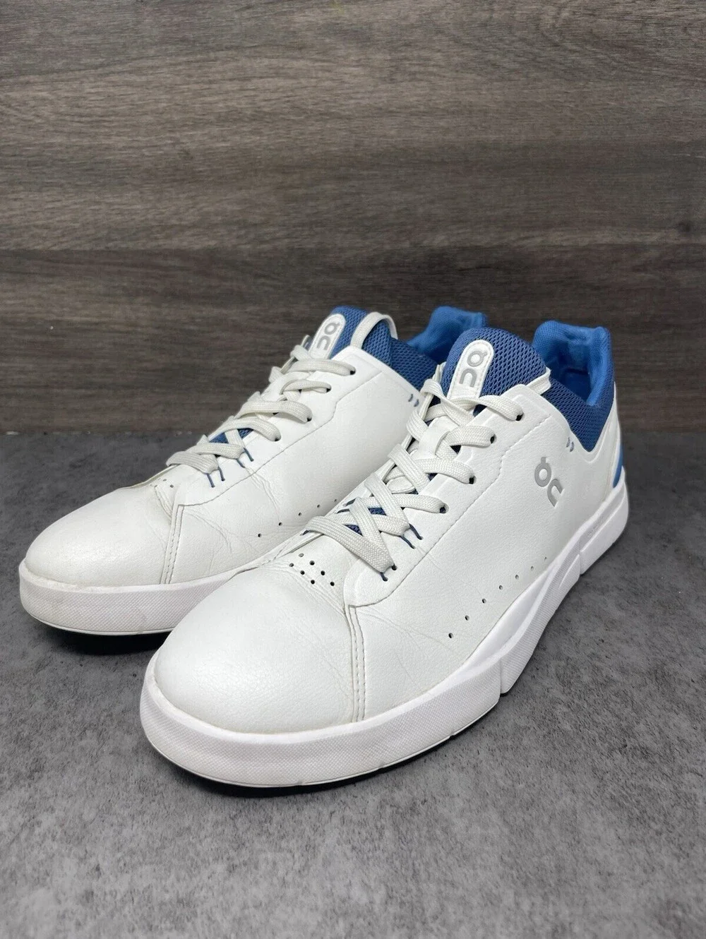 On The Roger Advantage Size 11 Mens White Blue CloudTec Tennis Sneakers